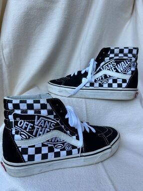 Vans Black & White Checkerboard High Top Skateboard Shoes